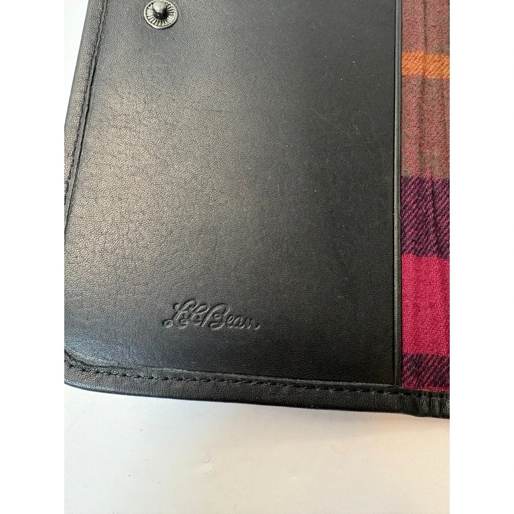 Vintage LL Bean Black Leather Trifold‎ Checkbook Wallet Plaid Lining Mens Womens